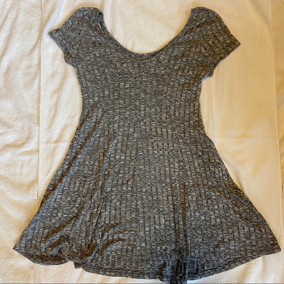 Dresses & Skirts - 🎀Super Soft Grey Dress🎀